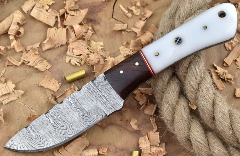 handmade Damascus steel camping knife