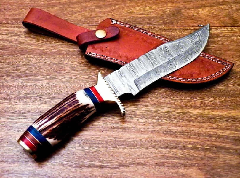 handmade Damascus steel camping knife